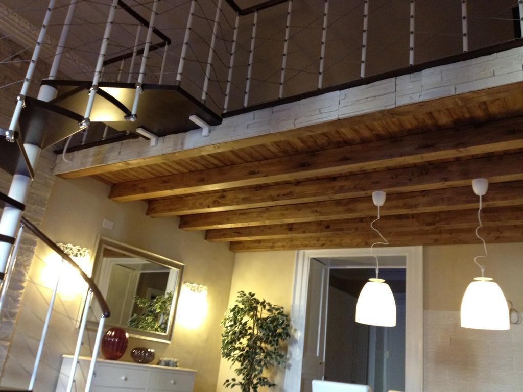 Katanehouse Charme